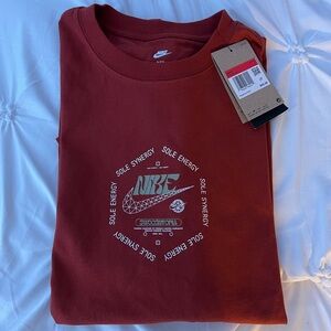 NWT NIKE “SOL SYNERGY” TSHIRT